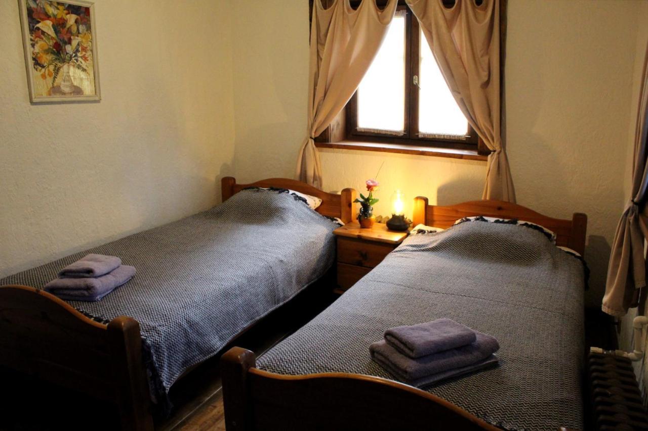 Gungas Hotell Ādaži Exteriör bild