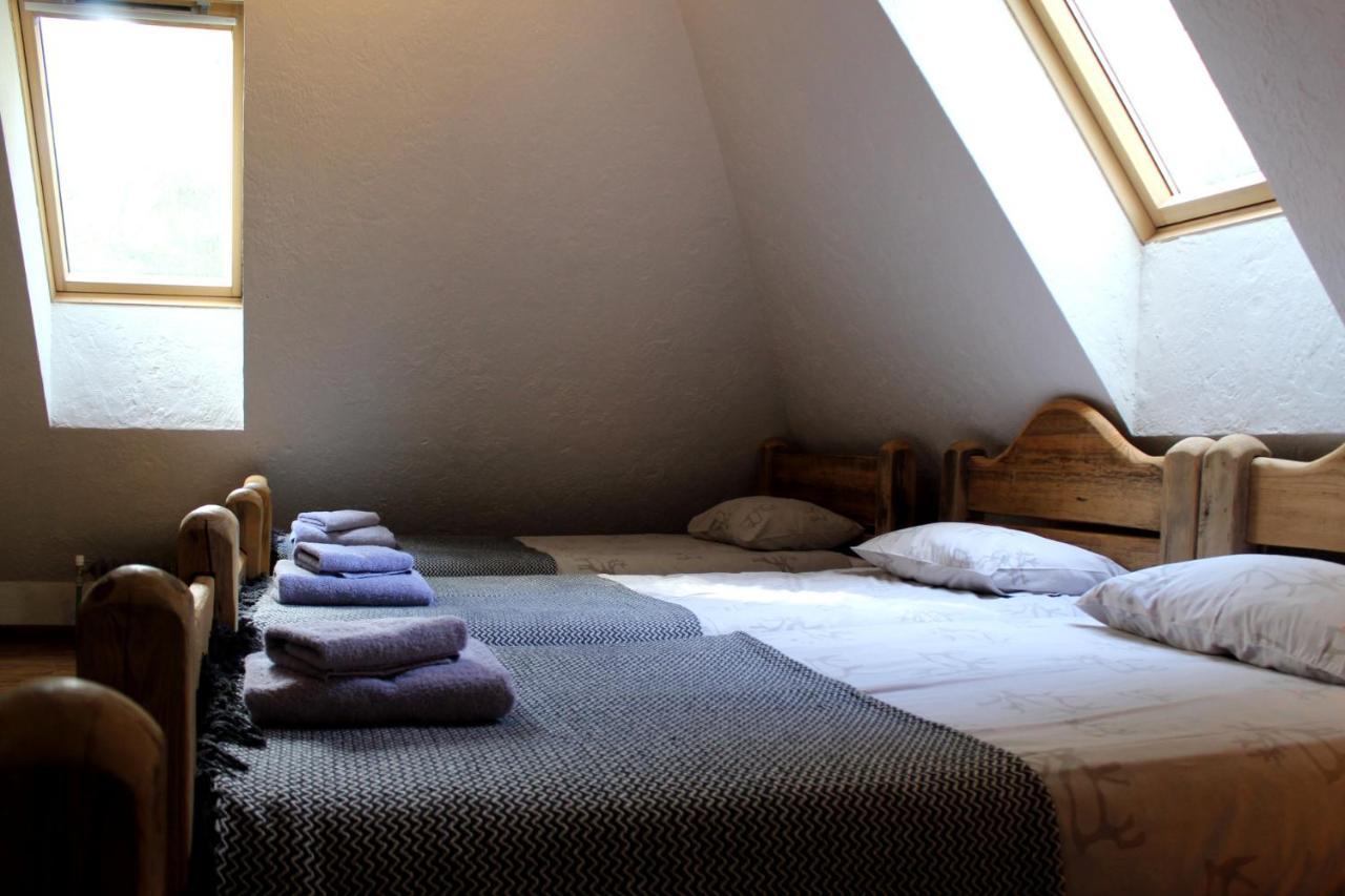 Gungas Hotell Ādaži Exteriör bild