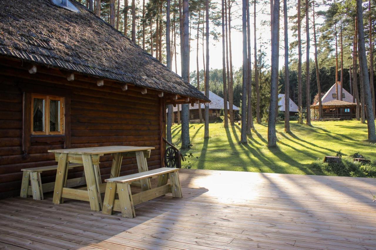 Gungas Hotell Ādaži Exteriör bild