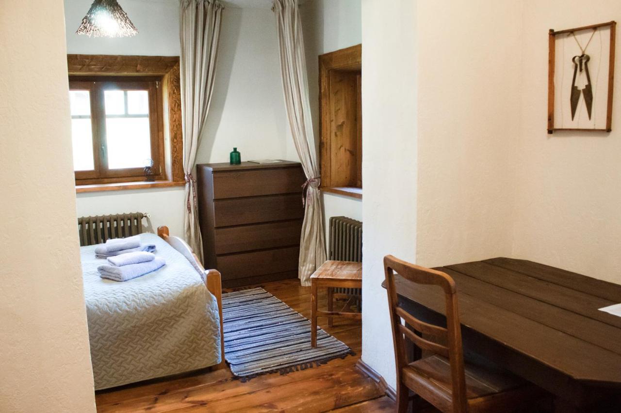 Gungas Hotell Ādaži Exteriör bild