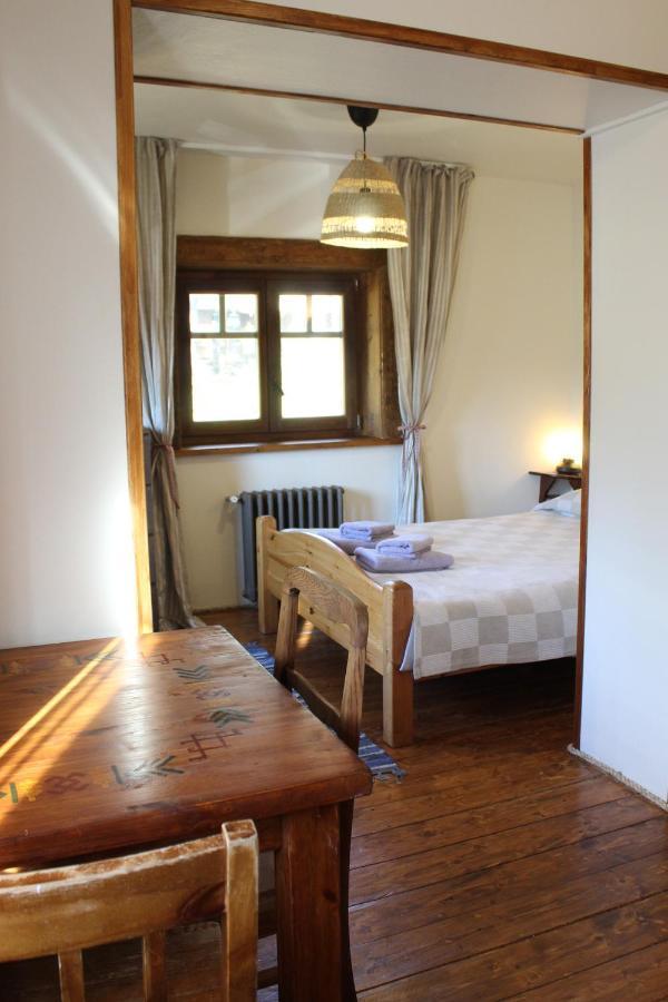 Gungas Hotell Ādaži Exteriör bild
