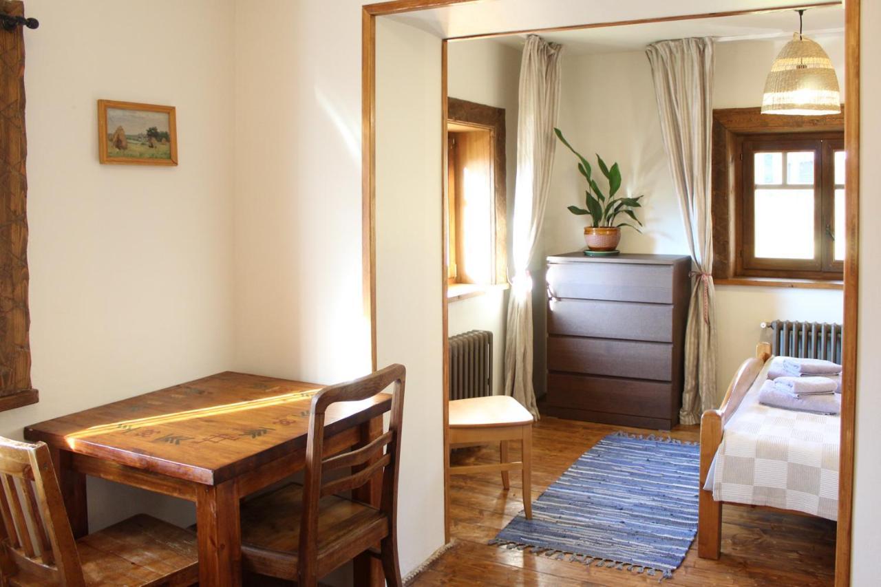Gungas Hotell Ādaži Exteriör bild