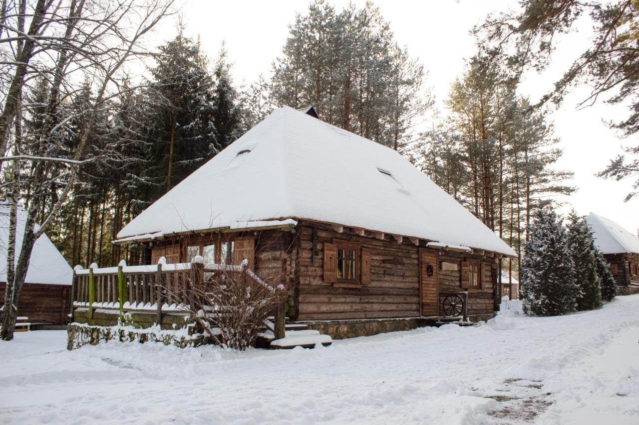 Gungas Hotell Ādaži Exteriör bild